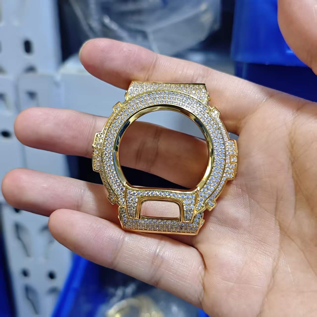 UWIN Buzlu Kaplama Mozanit/CZ  - Stones Watches & Jewelry In Sweden Ab incelemesi ve fiyatı