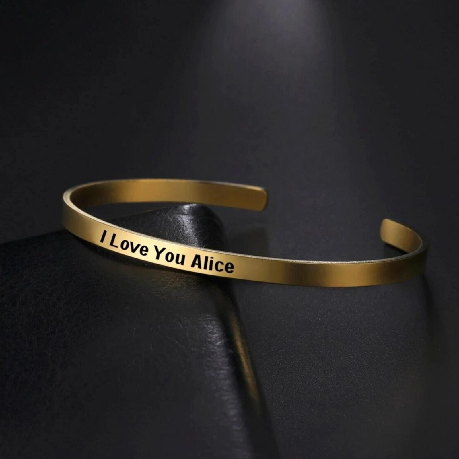 Lemegeton Kazınmış İsim Bilezi - Cuff Bangle Bracelet incelemesi ve fiyatı